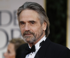 Jeremy Irons Gay Remarks: Gay Marriage Could Lead to Further Breakdown of Orthodox Family Structure (VIDEO)