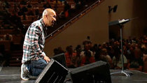 Francis Chan Confesses Struggle With Doubt, Says He Started to 'Slip'