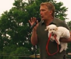 Pastor Ed Young to Host Dog Adoptions at Fellowship Church