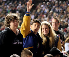 Teen Birth Rates Down Across America; Hispanic Girls Had Sharpest Drop