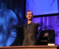 Nick Vujicic Talking About God at Stadium in Vietnam Considered 'Miracle,' Says Organizer