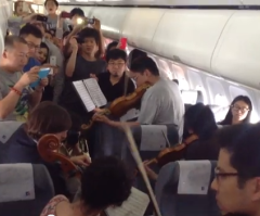 Philadelphia Orchestra Gives 'Musical Surprise' on Plane Delayed on Tarmac in Beijing for Three Hours