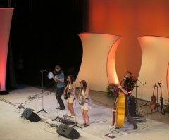 Band of Nashville Brothers and Sisters, The Vespers, Are a Subtle Shade of Righteousness