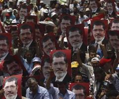 Egypt President, Top General 'Ready to Die' as Army Ultimatum Looms